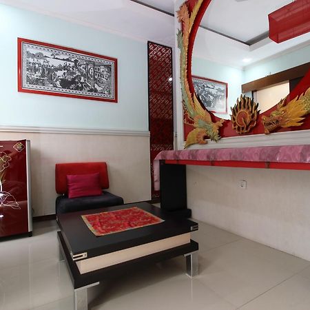 Reddoorz Plus Near Tugu Jogja 2 日惹 外观 照片