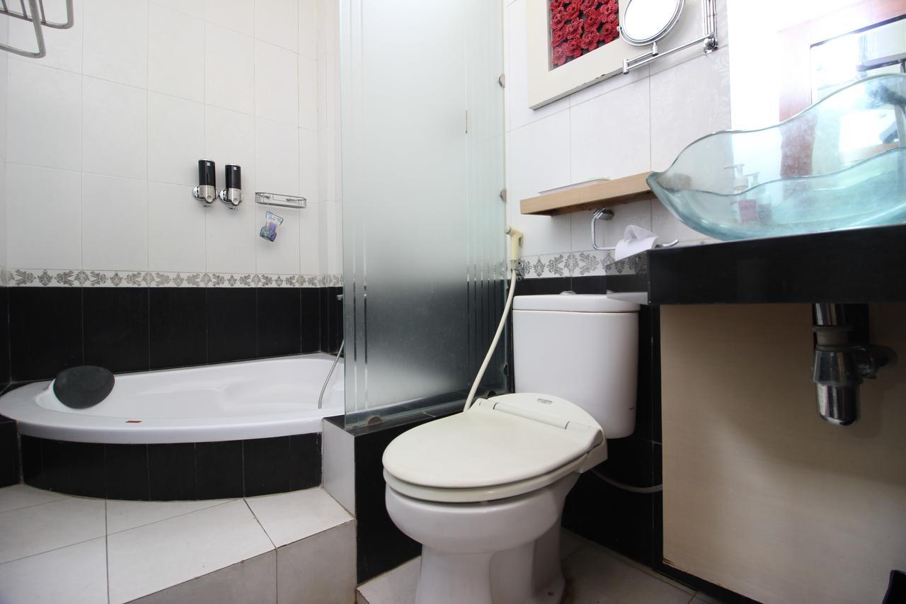 Reddoorz Plus Near Tugu Jogja 2 日惹 外观 照片