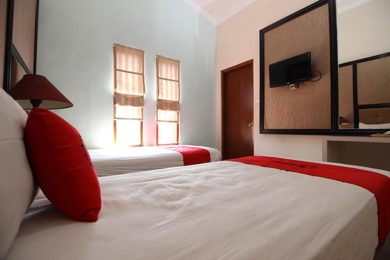 Reddoorz Plus Near Tugu Jogja 2 日惹 外观 照片
