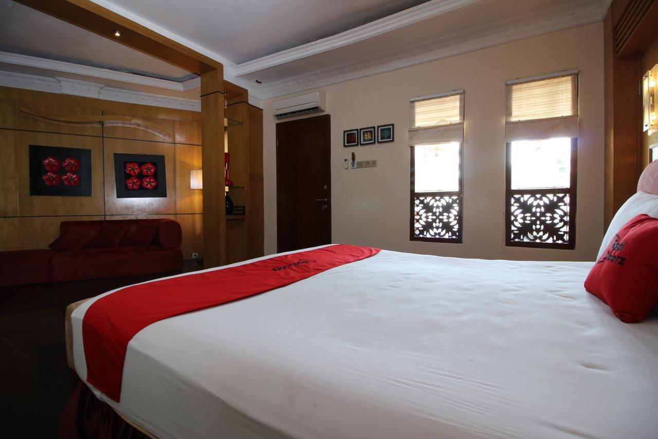 Reddoorz Plus Near Tugu Jogja 2 日惹 外观 照片